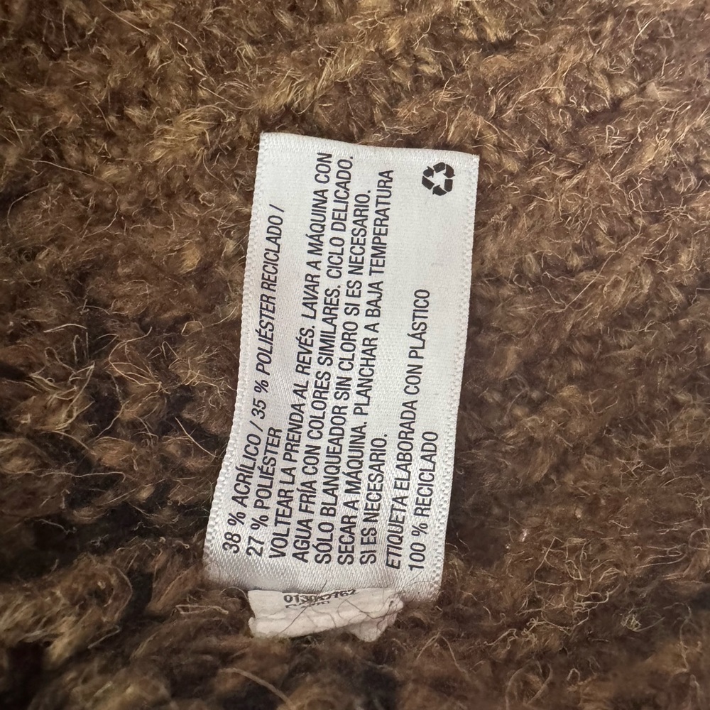 Universal Thread Oversized Sweater - Picture 5 of 5